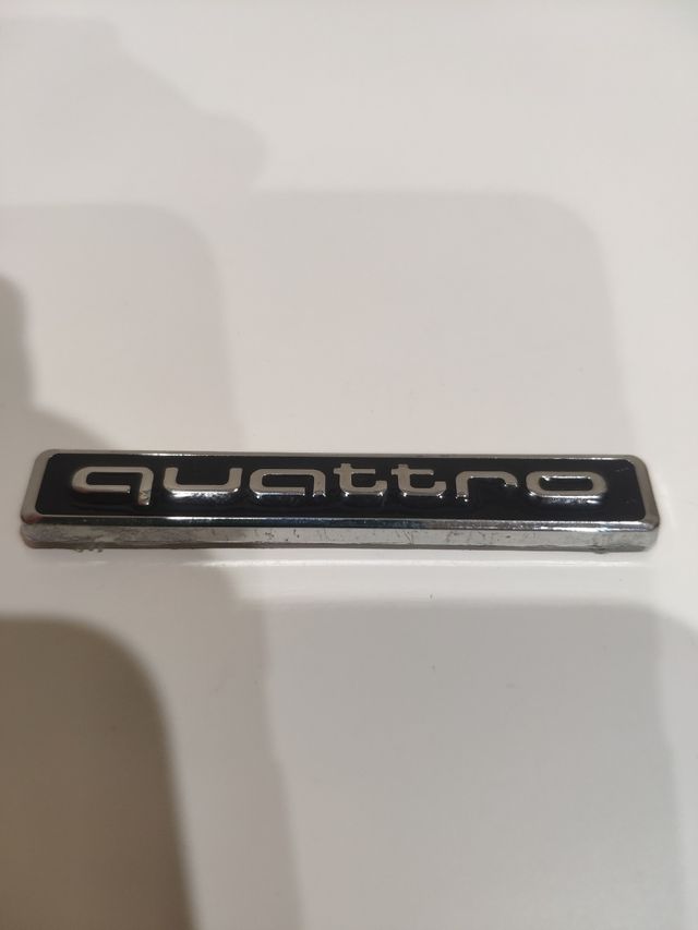 Emblema Audi QUATTRO