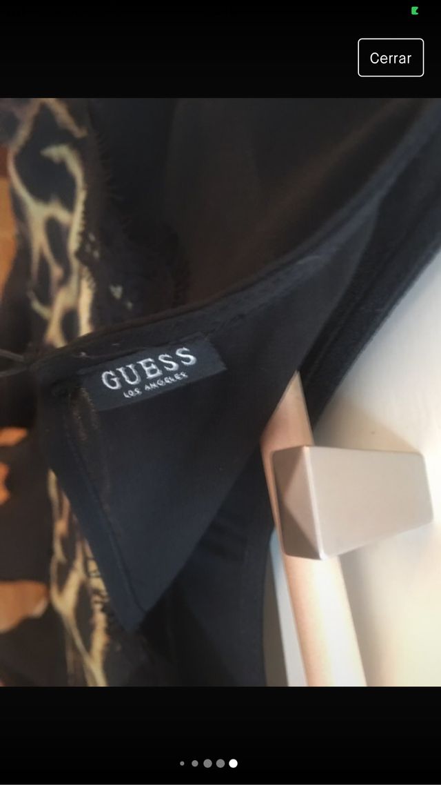 Tops marca Guess. Nuevo