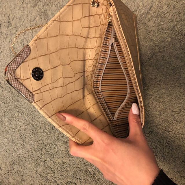 Bolso mano y bandolera