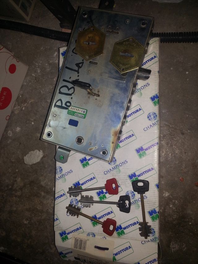 Serratura Mottura per porta blindata