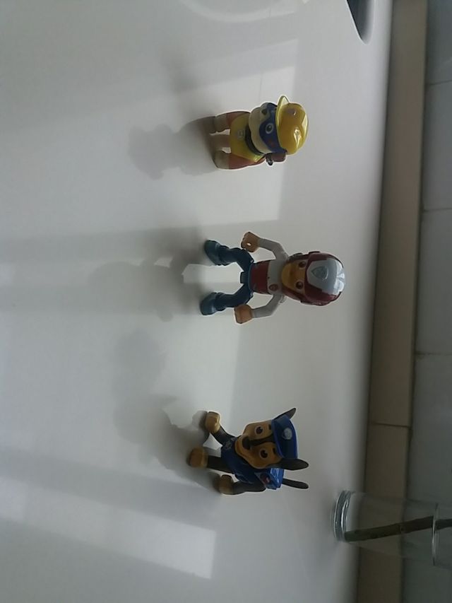 Centro de mandos y coches Patrulla Canina