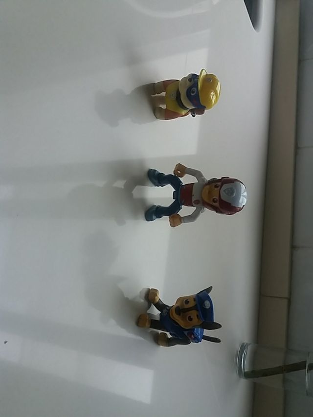 Centro de mandos y coches Patrulla Canina