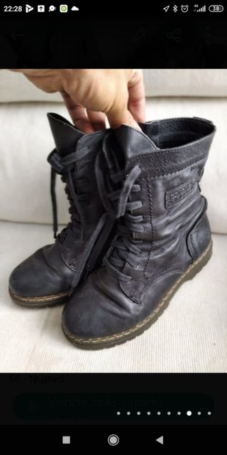 Botas piel negras Coronel Tapioca, Talla 36 de segunda mano por 9,95 EUR en  Madrid en WALLAPOP