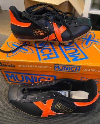 Botas de fútbol Munich de segunda mano en Barcelona en WALLAPOP