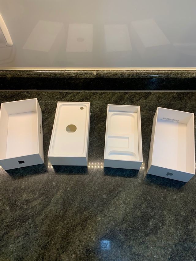 Cajas nuevas de IPhone 7 y IPhone 6S