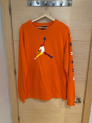 Sudadera Nike Air Jordan en naranja