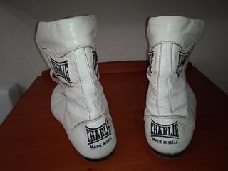 Botas de boxeo Legend Charlie de segunda mano por 30 EUR en Azpeitia en  WALLAPOP