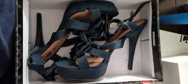 zapatos azul marino