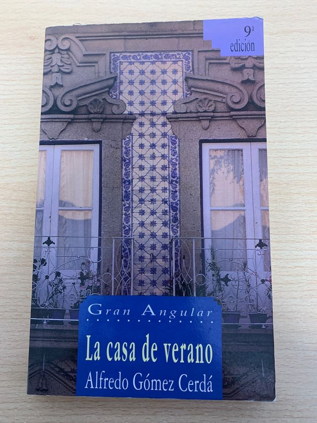ALFREDO GOMEZ CERDA La casa de verano ALFREDO GOMEZ CERDA La casa de verano