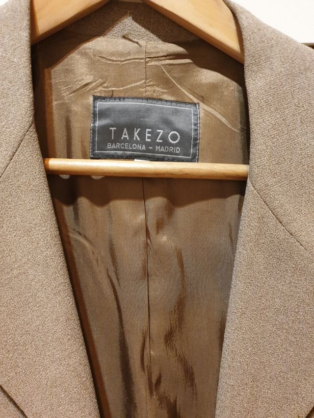 abrigo fino tipo levita 36