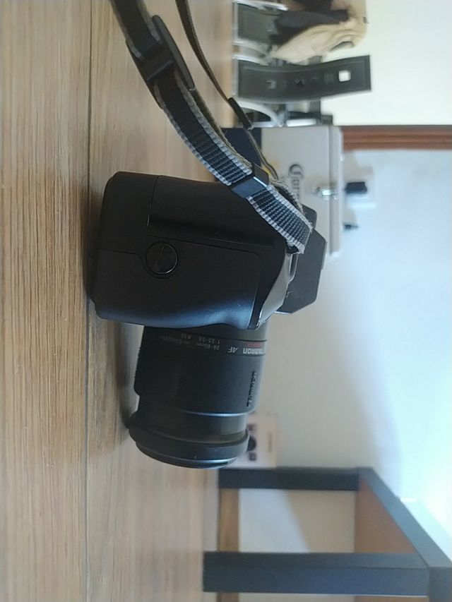 Canon EOS 650 Analógica + Objetivo