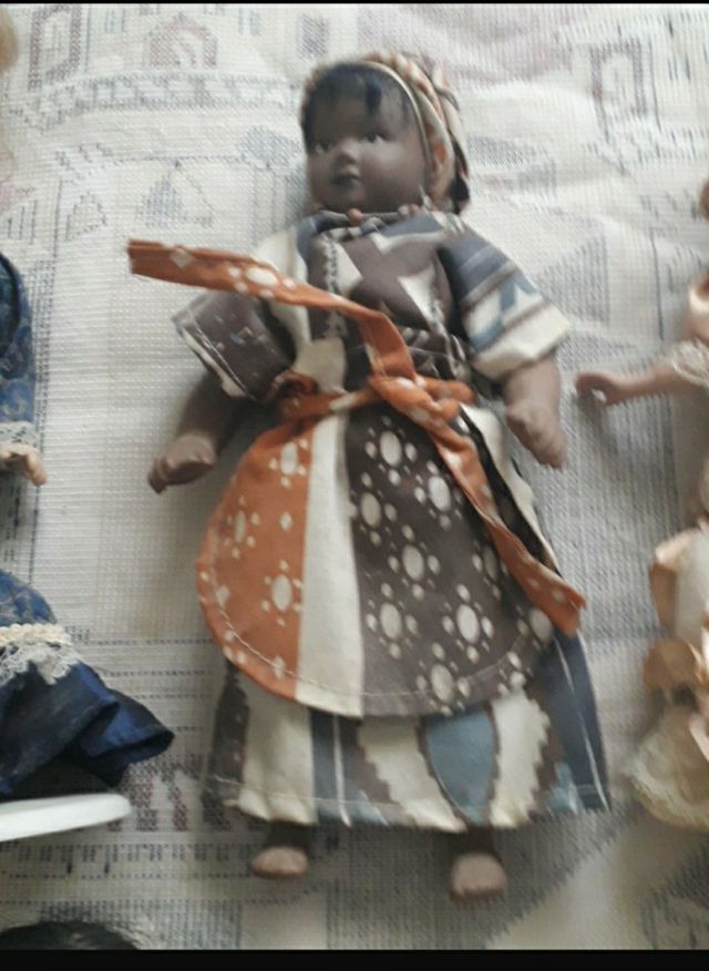 MUÑECAS DE PORCELANA
