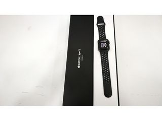 Apple Watch Series 3 Nike 38Mm Negro de segunda mano por 159,9 EUR en  Valencia en WALLAPOP