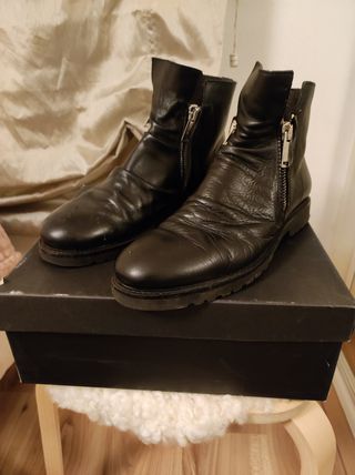 Botines Antony Morato de segunda mano por 25 EUR en Sant Boi de Llobregat  en WALLAPOP