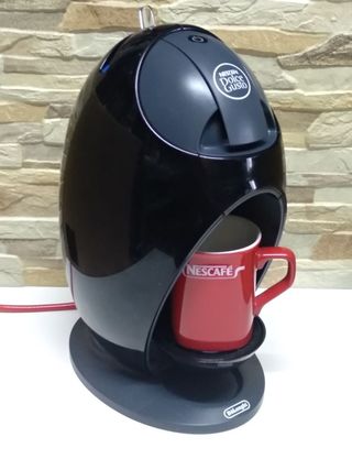 Cafetera Nescafé Dolce Gusto DëLonghi Jovia negra de segunda mano por 28  EUR en Málaga en WALLAPOP
