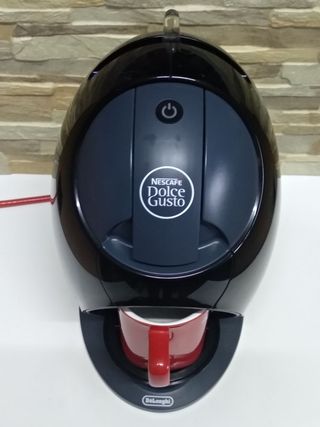 Cafetera Nescafé Dolce Gusto DëLonghi Jovia negra de segunda mano por 28  EUR en Málaga en WALLAPOP