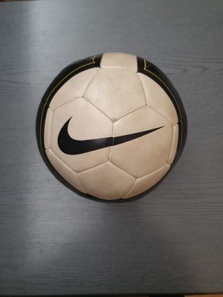 Balon Nike - Serie A 2006\\/07 de segunda mano por 18 EUR en Miguelturra en  WALLAPOP