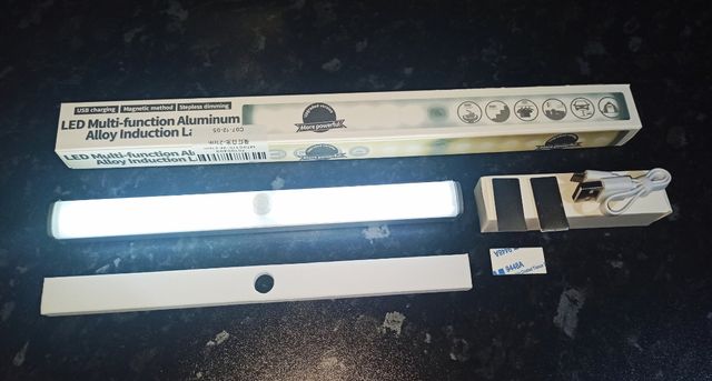 Lampara led portátil, recargable, LED.