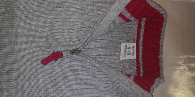 Jersey gris cuello. 9/10 años