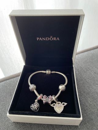 Pulsera marca Pandora de segunda mano por 180 EUR en Sagunto en WALLAPOP
