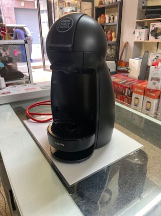 Cafetera Dolce gusto de segunda mano por 30 EUR en Terrassa en WALLAPOP