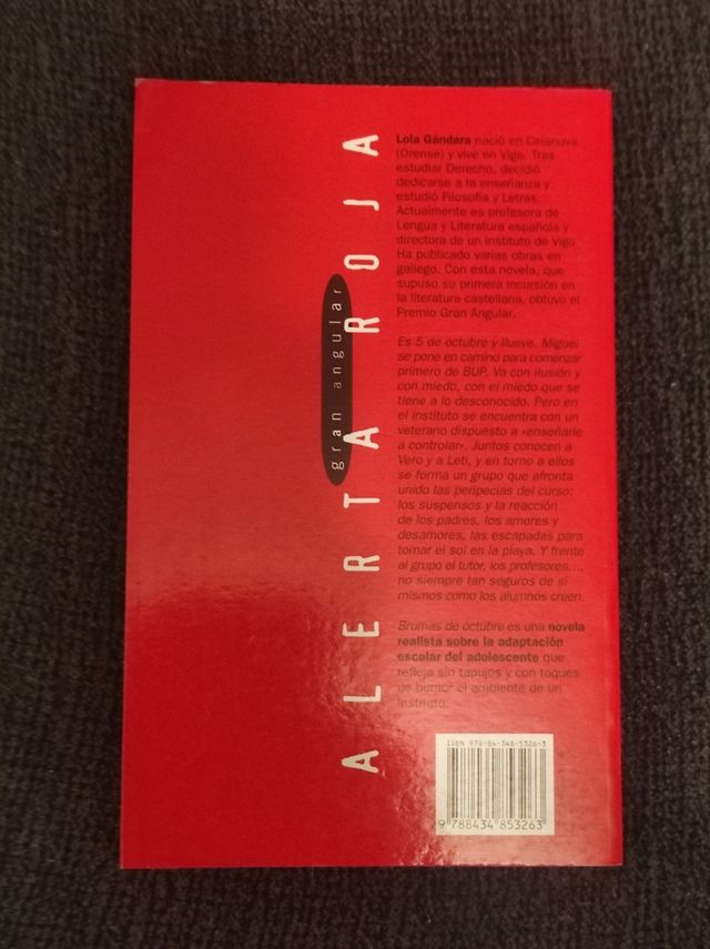 Brumas de octubre. Para eso están los amigos