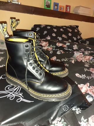 botas dr martens granada