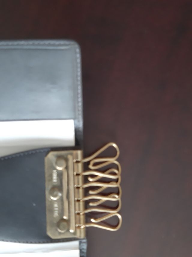 Llavero de piel plegable