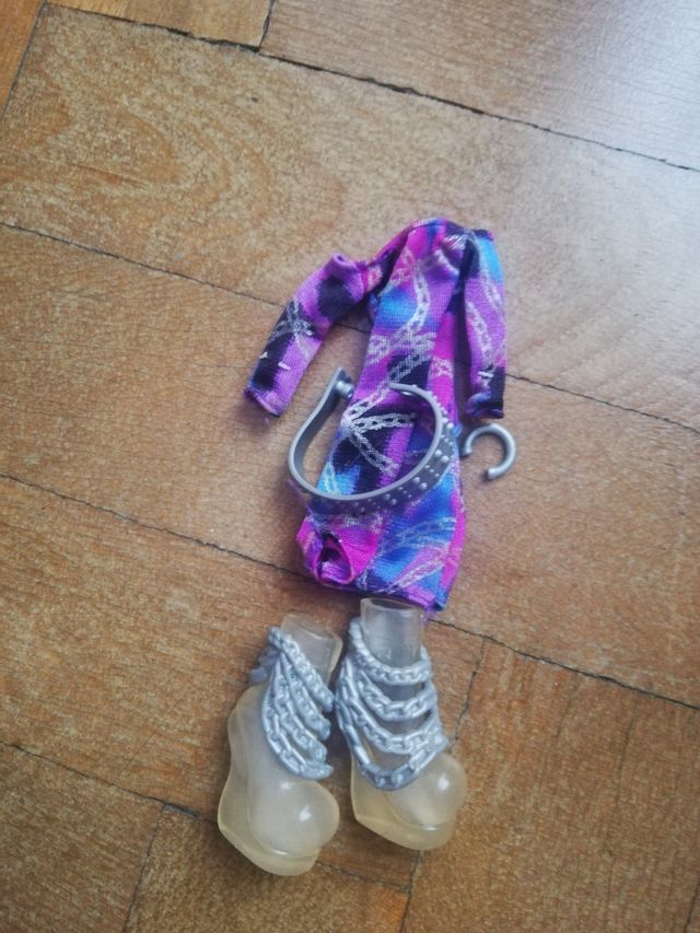 Completo Monster High Spectra