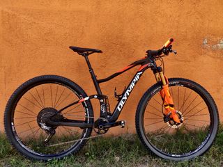 Btt doble suspensión Olympia f1x 2019 talla S de segunda mano por 3.499 EUR  en Arenys de Munt en WALLAPOP