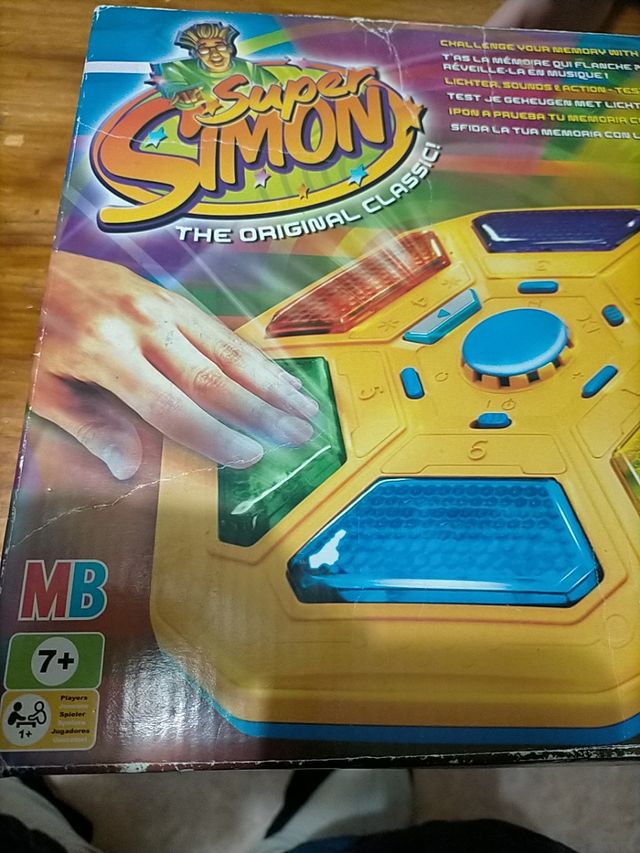 Super Simon