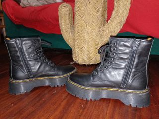 Botas Negra Coronel Tapioca de segunda mano por 50 EUR en Donostia-San  Sebastián en WALLAPOP