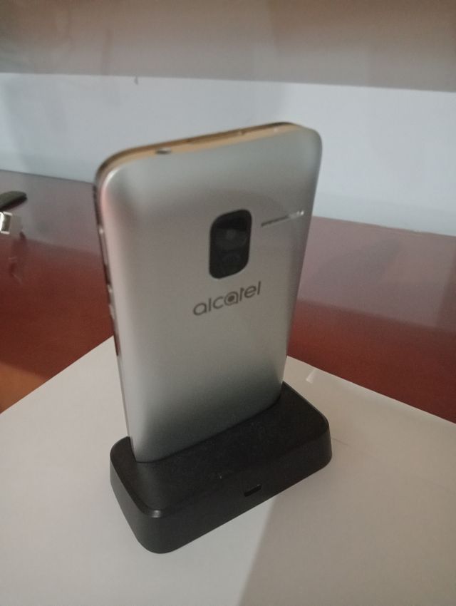 móvil ALCATEL ( de casa)