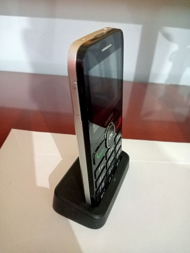 móvil ALCATEL ( de casa)