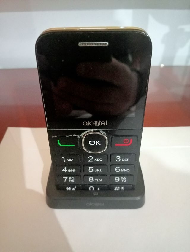 móvil ALCATEL ( de casa)