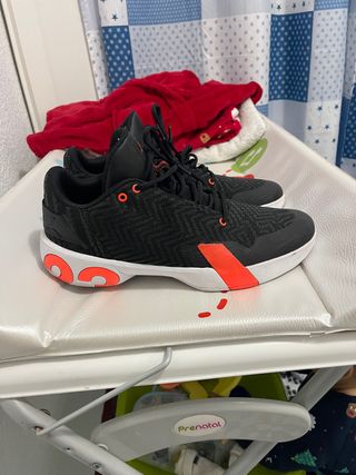 Zapatillas Jordan talla 47,5 de segunda mano por 60 EUR en Valencia en  WALLAPOP