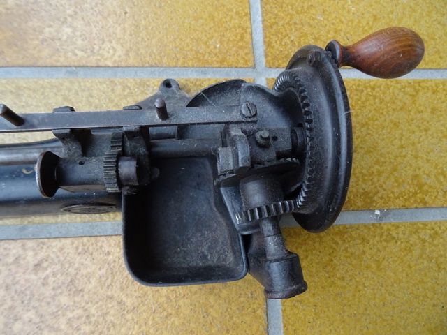 Sacapuntas Júpiter 1 de Guhl & Harbeck