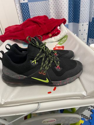 Zapatillas Nike talla 47,5 de segunda mano por 60 EUR en Valencia en  WALLAPOP