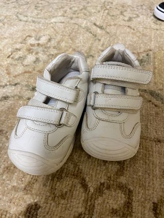 Zapatos Biomecanics bebe talla 22 de segunda mano por 9 EUR en Nueva  Andalucia en WALLAPOP