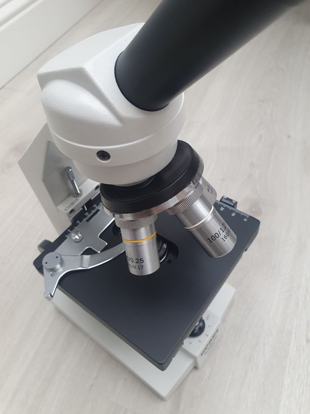 Microscopio KONUS academy #5304