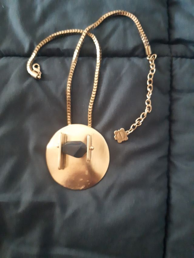 colgante  y gargantilla