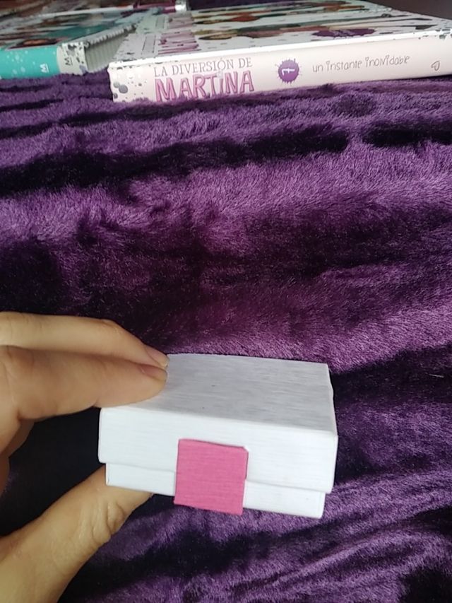 Pendientes de acero NUEVOS