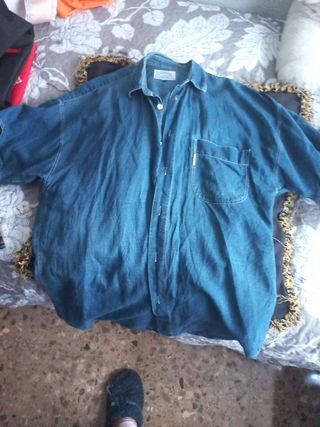 Camisa vaquera Armani original. de segunda mano por 5 EUR en Valencia en  WALLAPOP