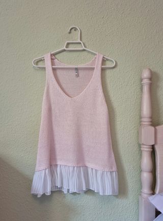 Blusa Rosa de Stradivarius de segunda mano por 6 EUR en Valencia en WALLAPOP