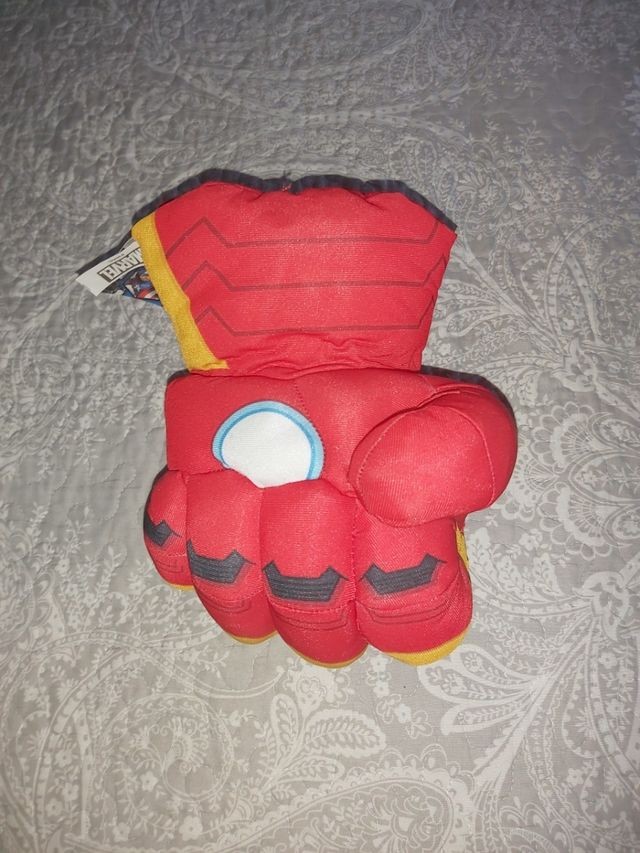 Guante de Marvel
