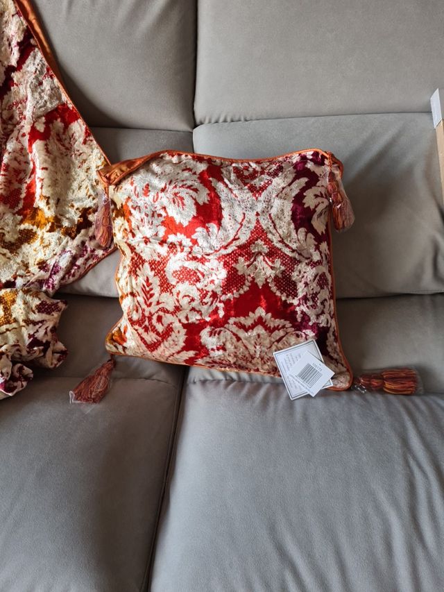 Colcha + 2 fundas cojin