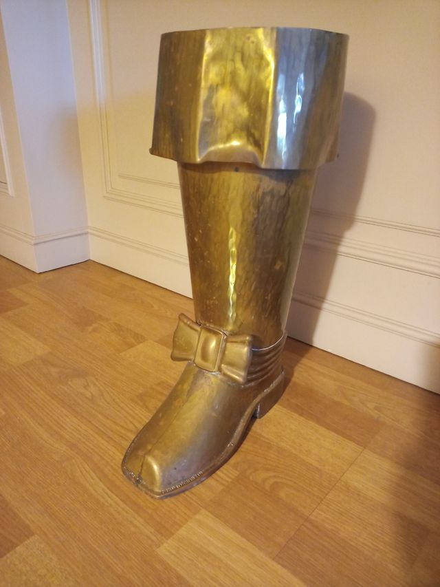 Paragüero de latón