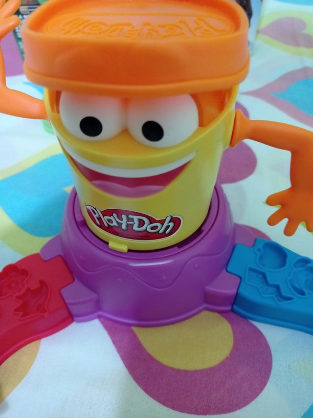 Zampabolas de Play doh