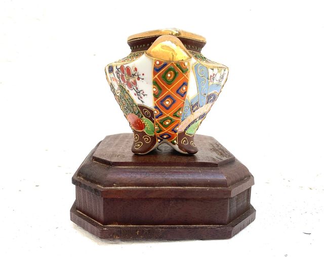 PORCELLANA GIAPPONESE