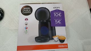 A ESTRENAR Cafetera Dolce Gusto 2 años garantía de segunda mano por 40 EUR  en Sevilla en WALLAPOP